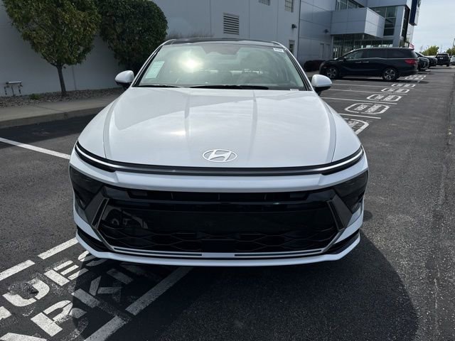 2024 Hyundai Sonata SEL photo 2