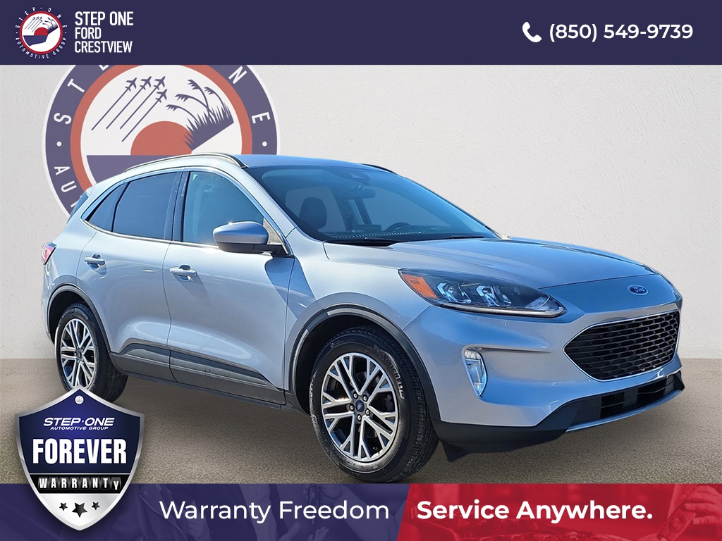 2022 Ford Escape SEL's photo