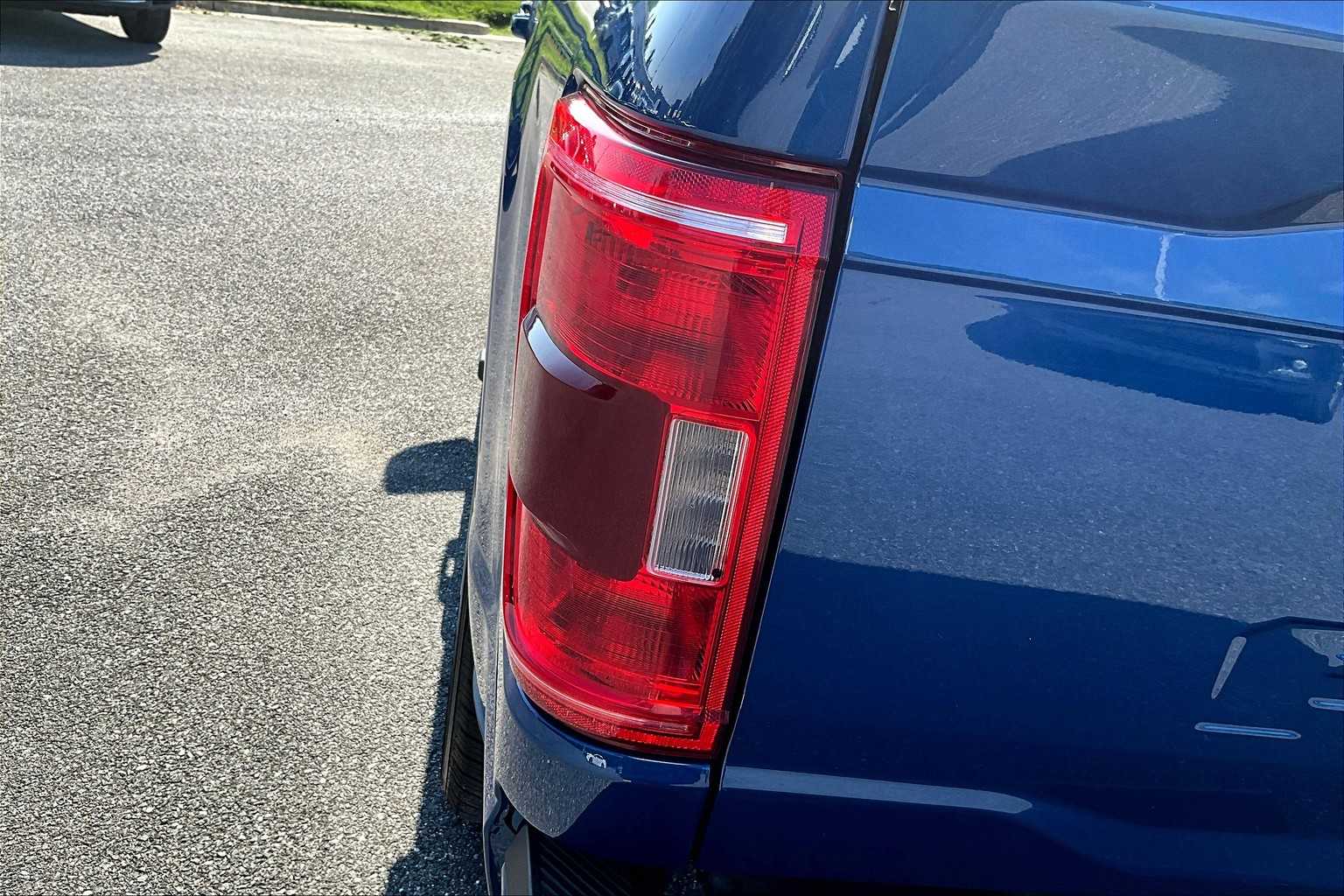 2023 Ford F-150 XLT photo 26