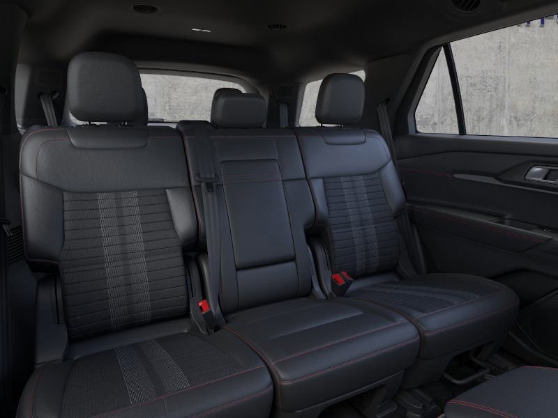 2026 Ford Explorer ST-Line photo 2