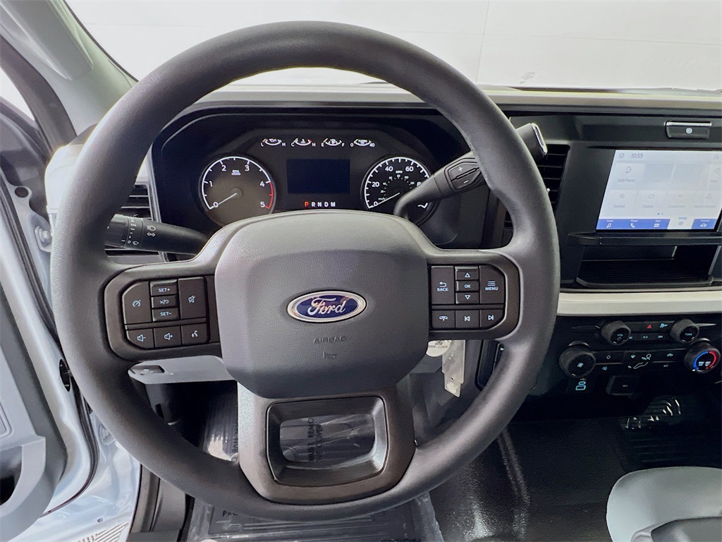 2026 Ford F-350 photo 8