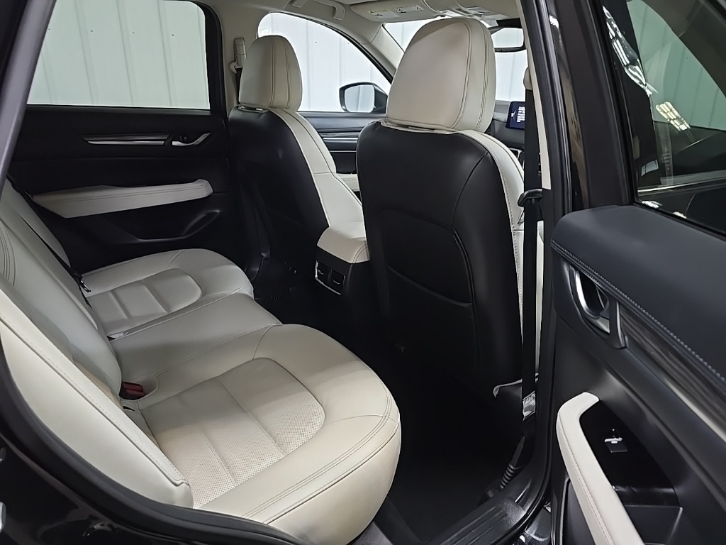 2022 Mazda CX-5 2.5 S Premium photo 17