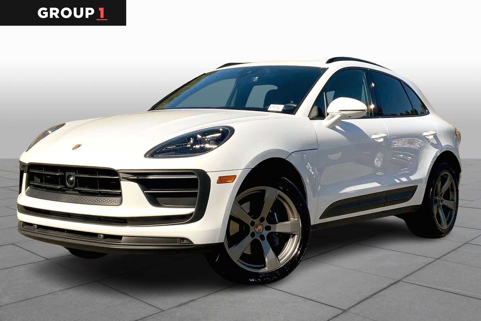 2025 Porsche Macan's photo