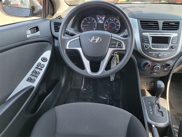 2014 Hyundai Accent GS photo 26