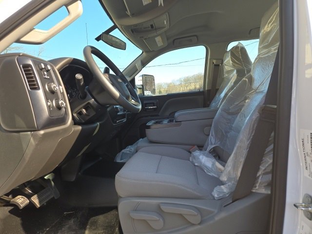 2024 Chevrolet Silverado 5500HD 4500HD Work Truck photo 3