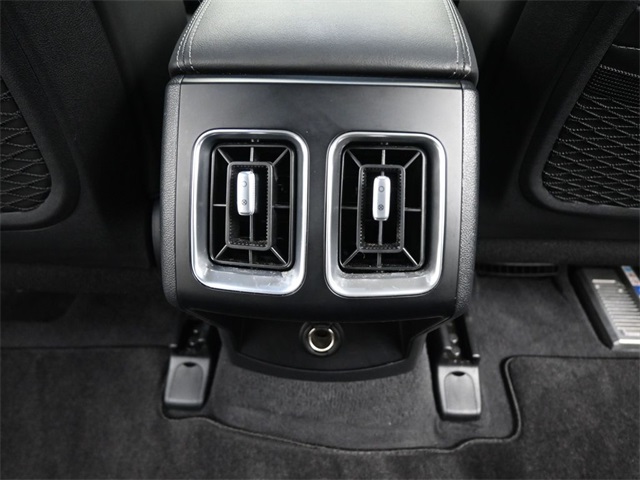 2025 Kia Sorento S photo 11
