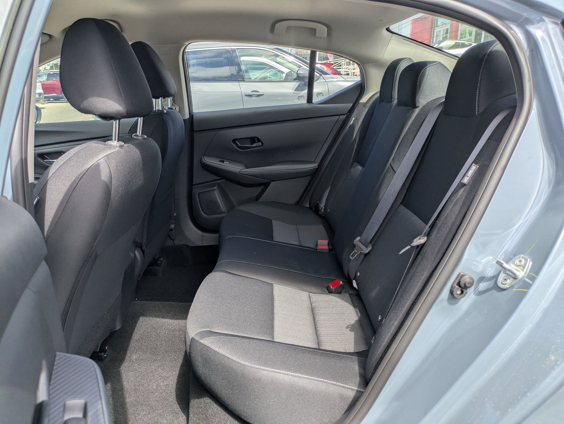 2025 Nissan Sentra SV photo 18
