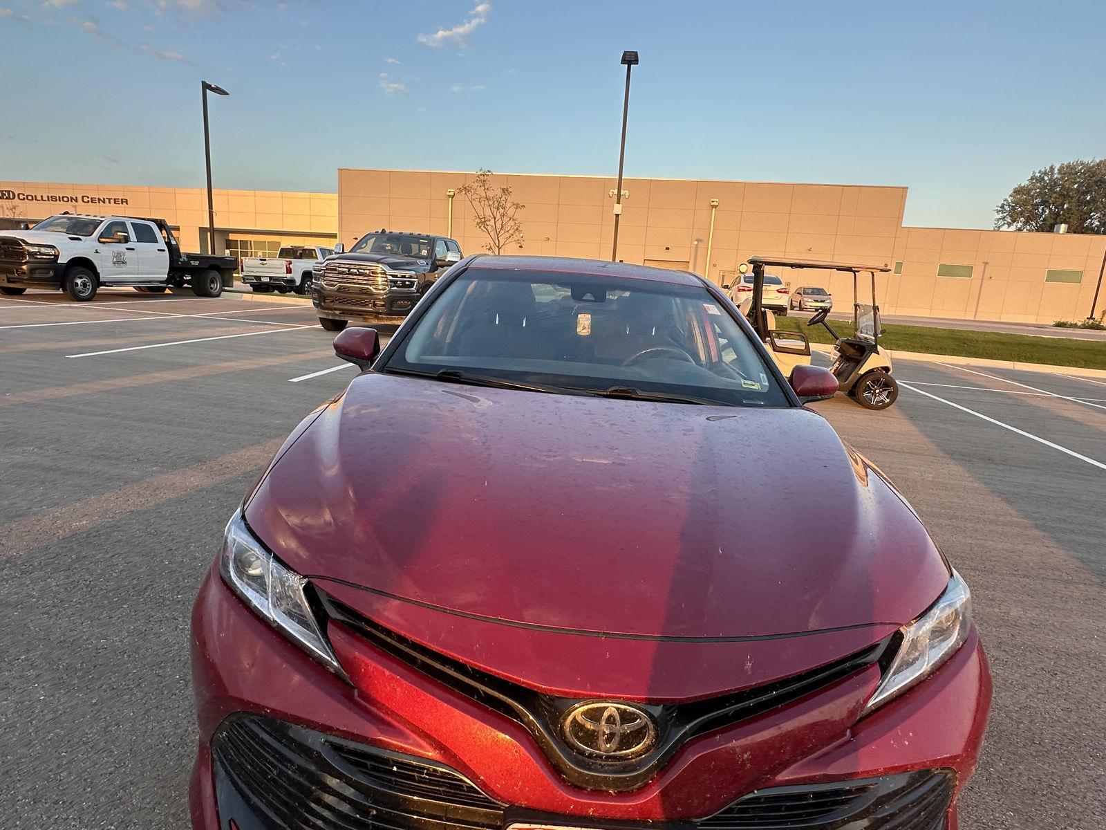 2020 Toyota Camry LE photo 3