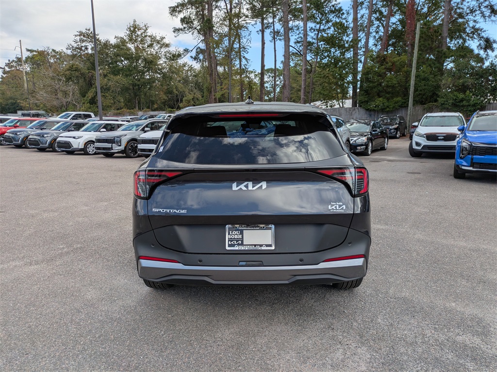2026 Kia Sportage EX photo 4
