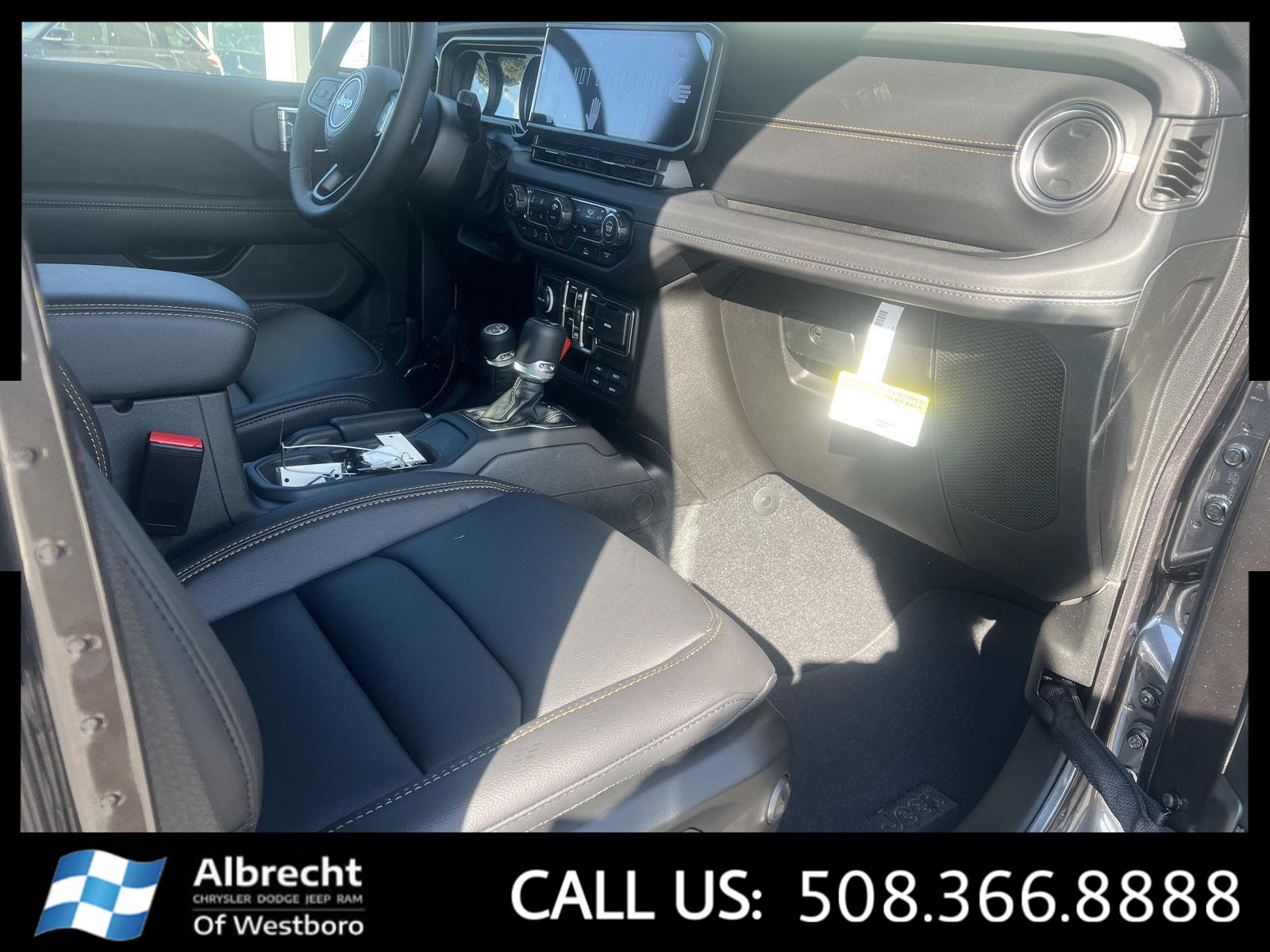 2025 Jeep Gladiator Sport photo 17