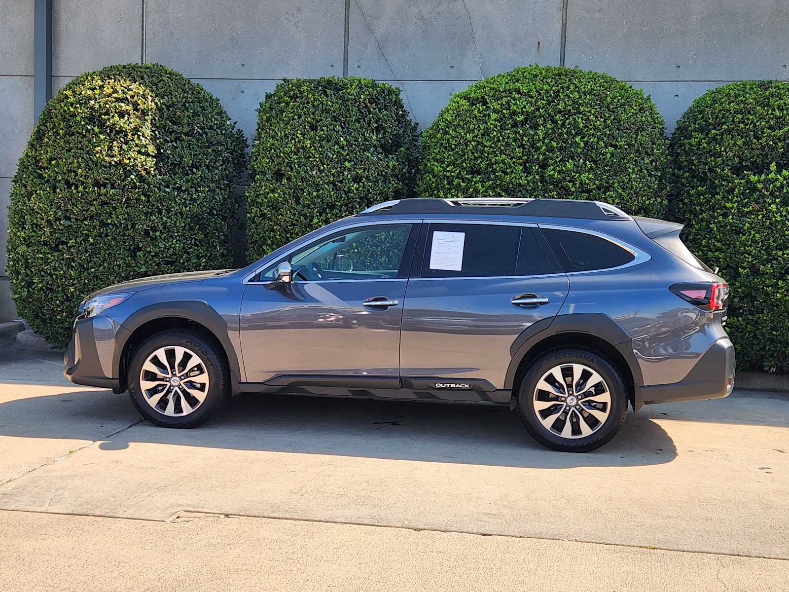 2025 Subaru Outback Touring photo 3