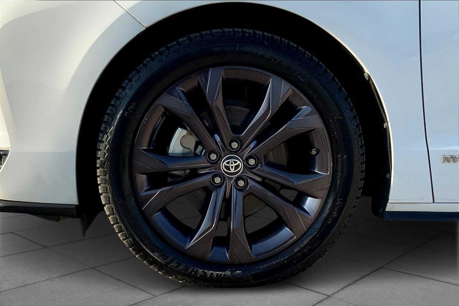 2021 Toyota Sienna XSE photo 10