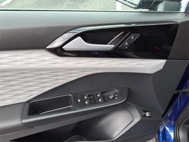 2023 Volkswagen Taos S photo 14