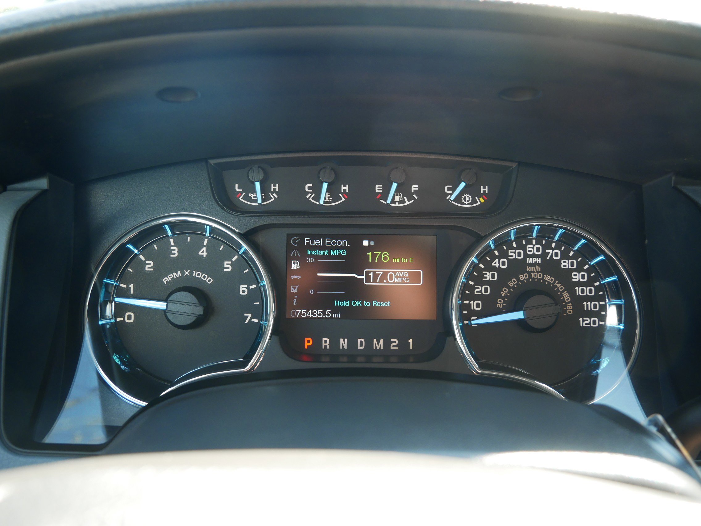 2012 Ford F-150 XLT photo 19