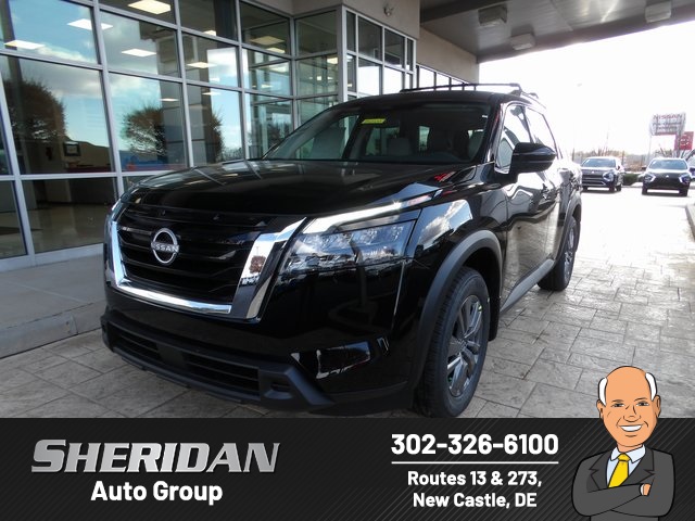 2025 Nissan Pathfinder SV's photo