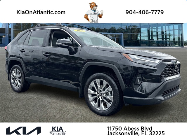 2025 Toyota RAV4 XLE Premium's photo