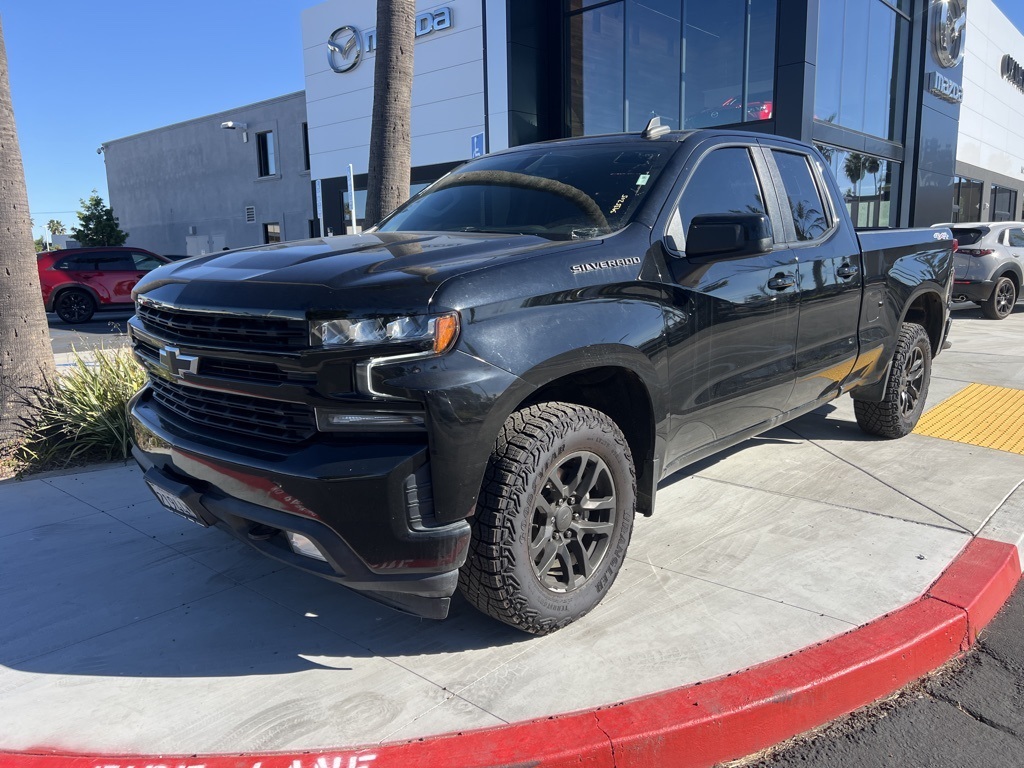 2022 Chevrolet Silverado 1500 RST photo 2