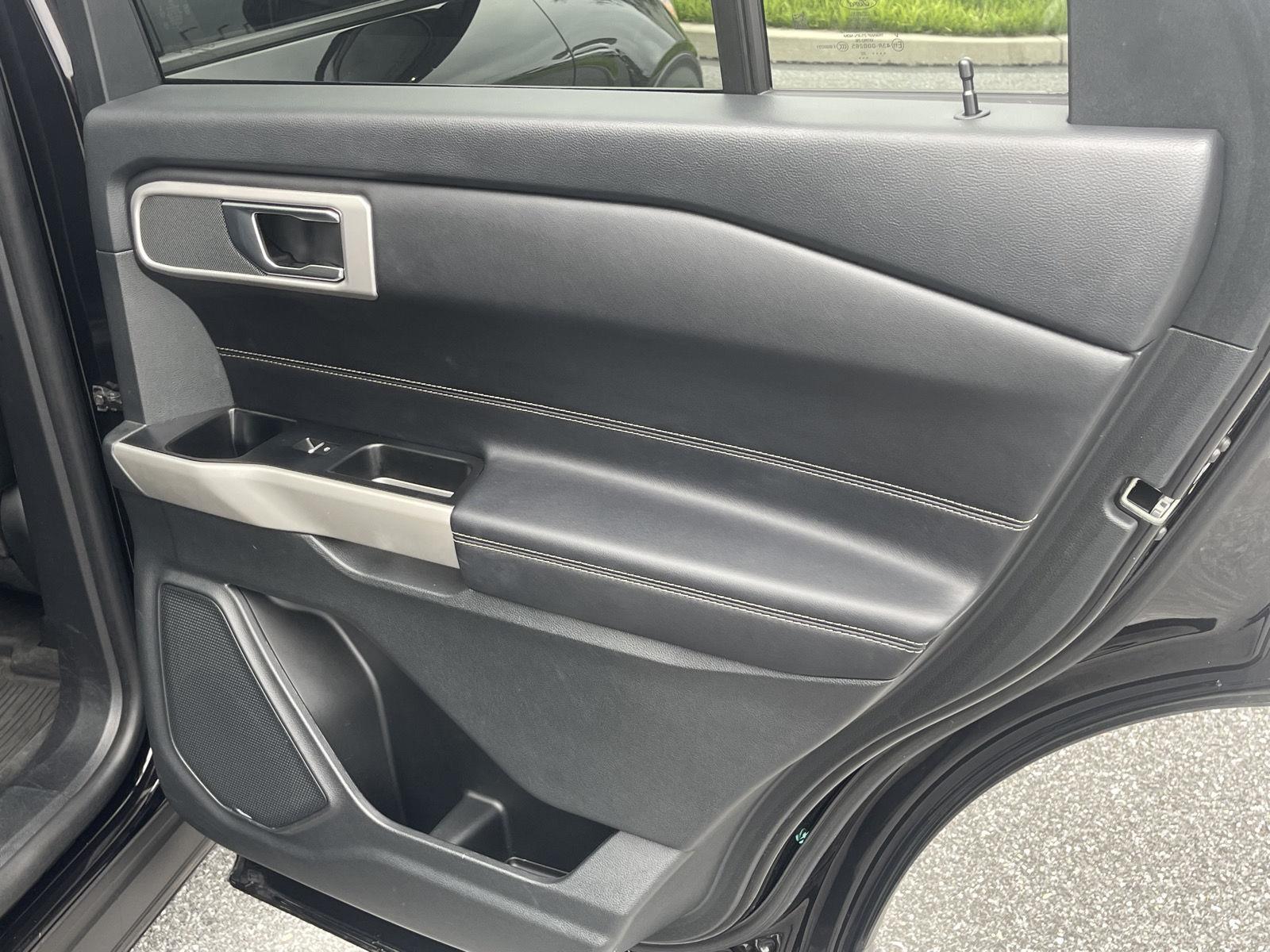 2022 Ford Explorer XLT photo 19