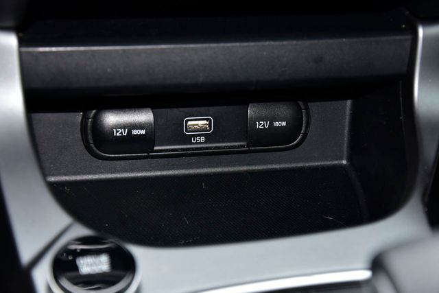 2023 Kia Seltos LX photo 21