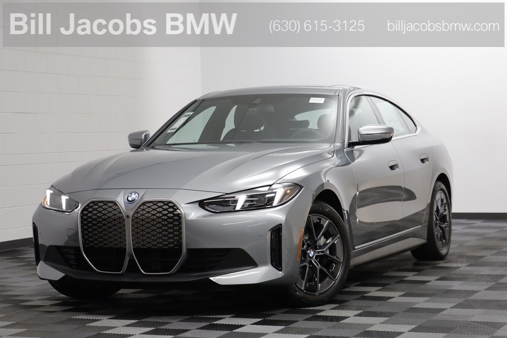 2025 BMW i4 40's photo