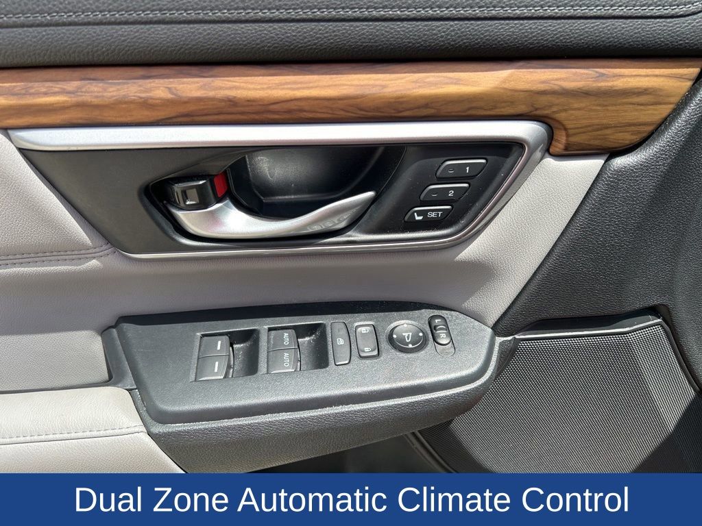 2020 Honda CR-V Touring photo 9