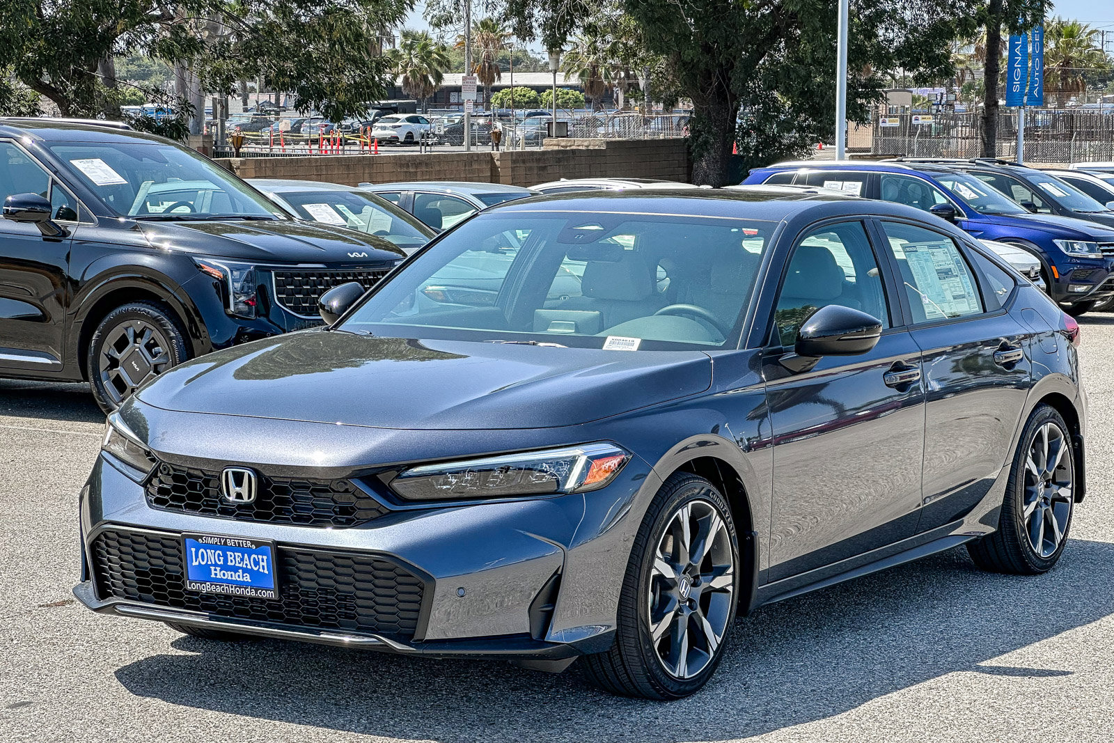 2025 Honda Civic Hatchback Hybrid Sport Touring photo 3
