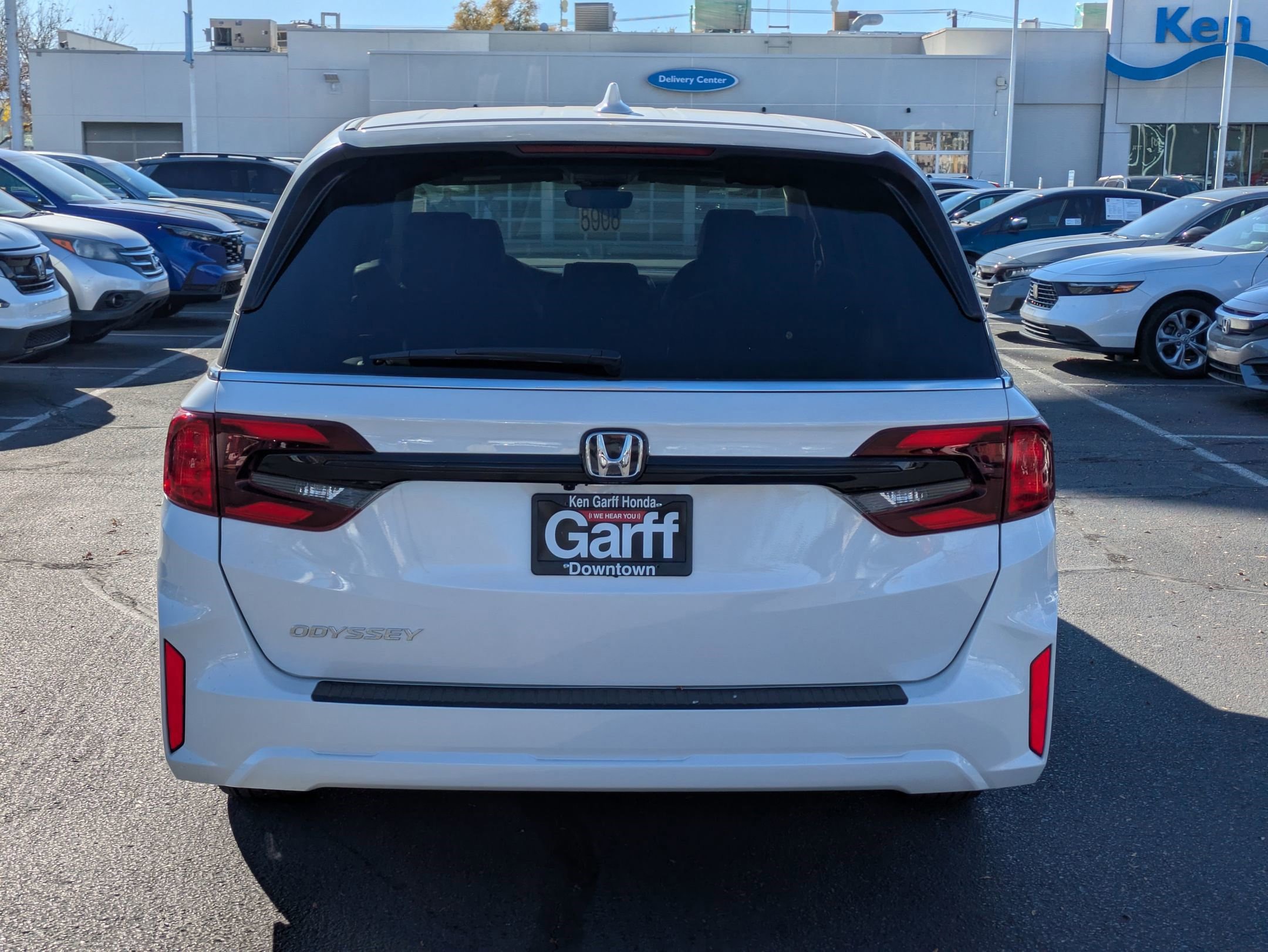 2026 Honda Odyssey EX-L photo 4