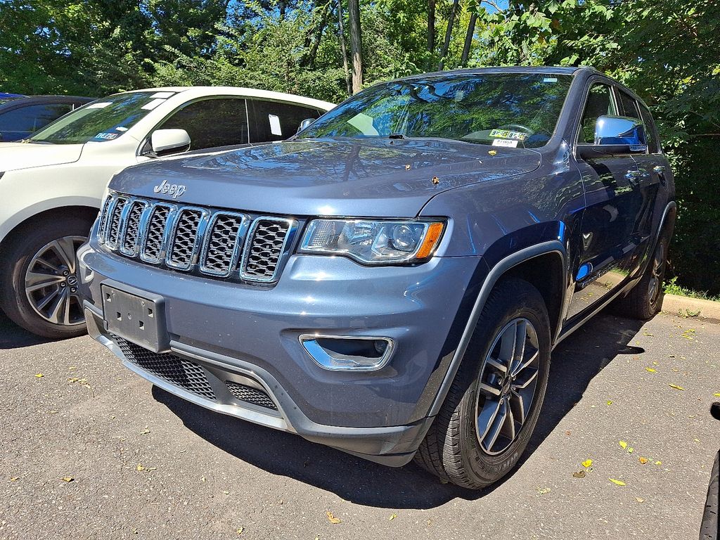 2020 Jeep Grand Cherokee Limited photo 2
