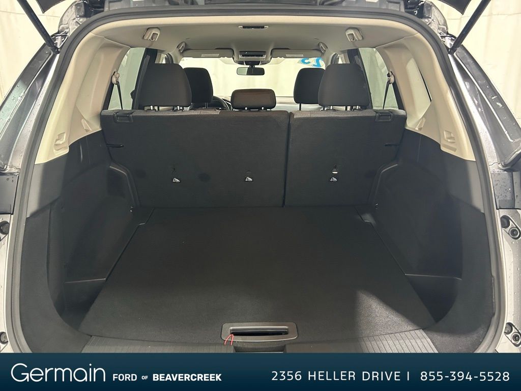 2023 Nissan Rogue SV photo 25