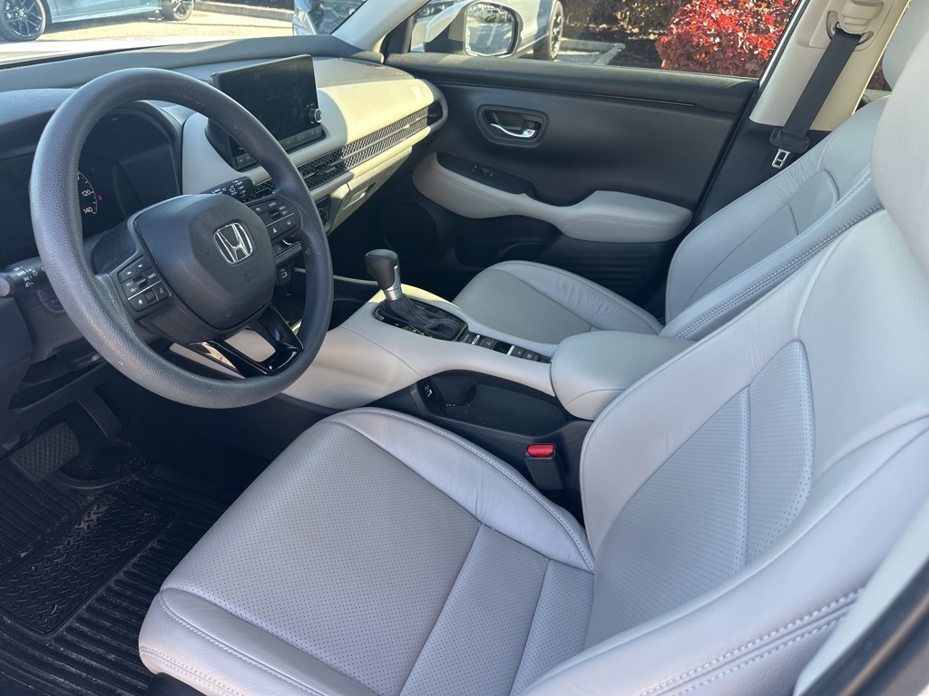 2023 Honda HR-V LX photo 2