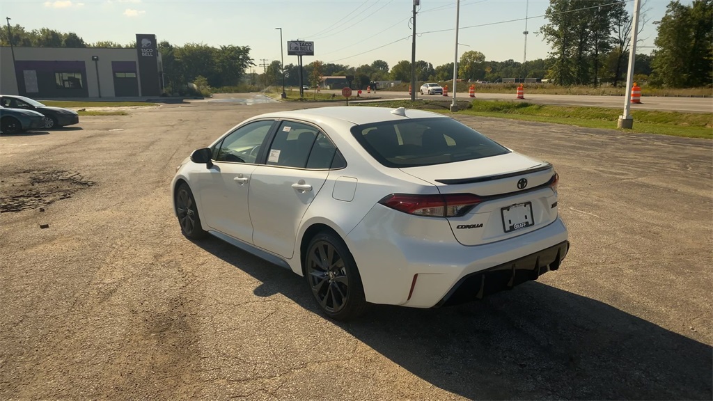 2025 Toyota Corolla XSE photo 6