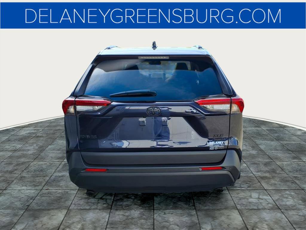 2023 Toyota RAV4 XLE Premium photo 4