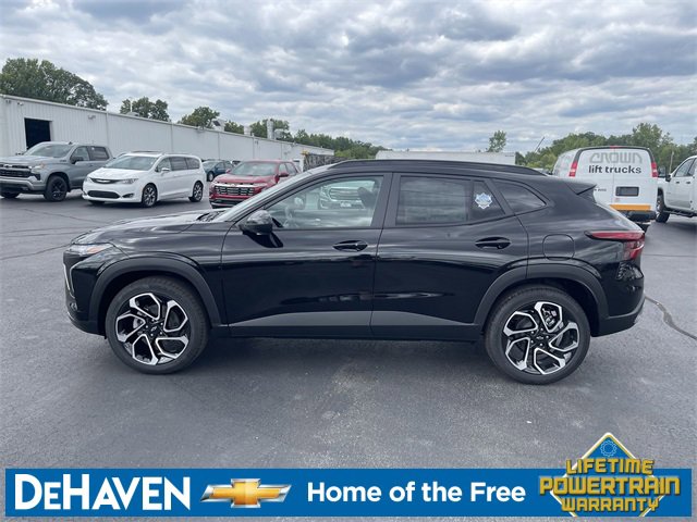 2025 Chevrolet Trax photo 4