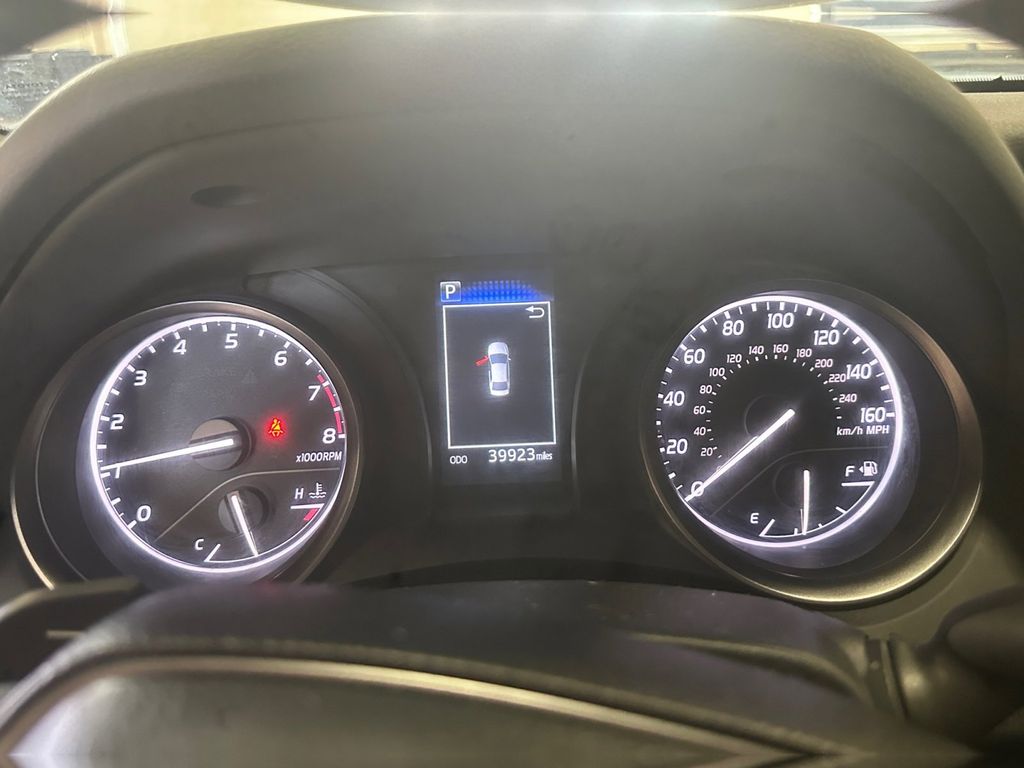 2023 Toyota Camry SE photo 10