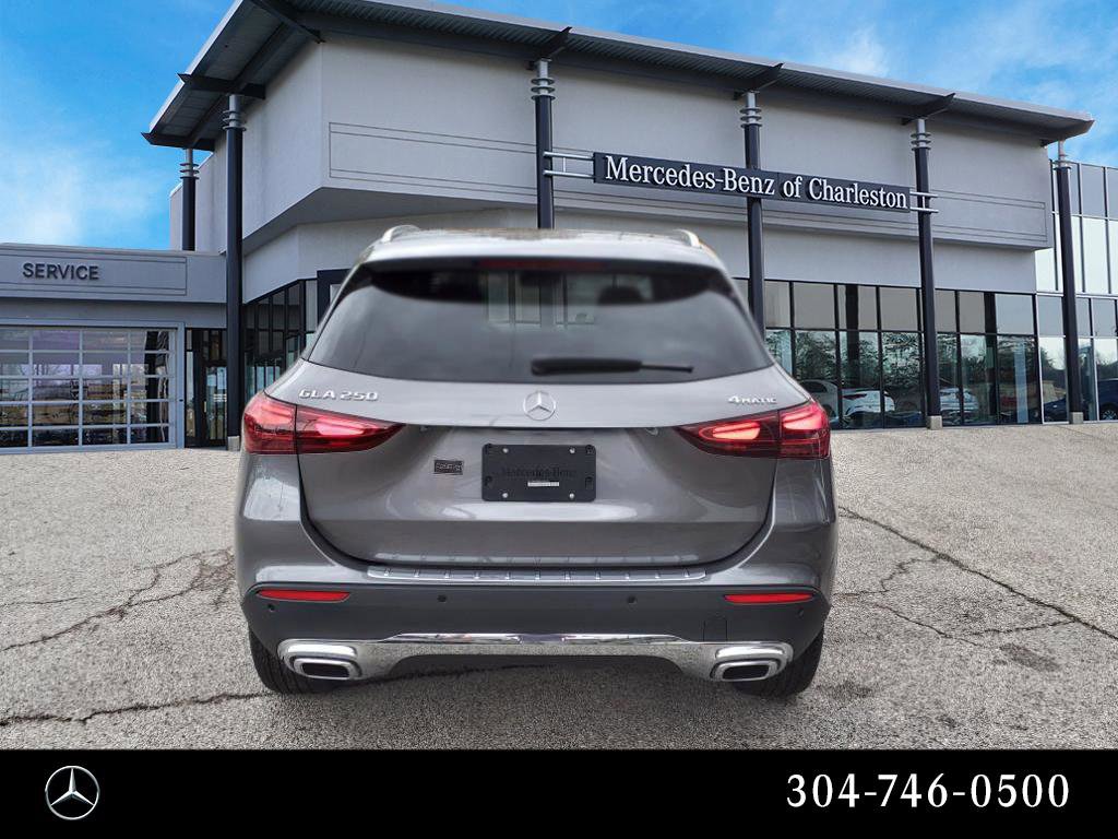 2025 Mercedes Benz GLA 250 4MATIC photo 4