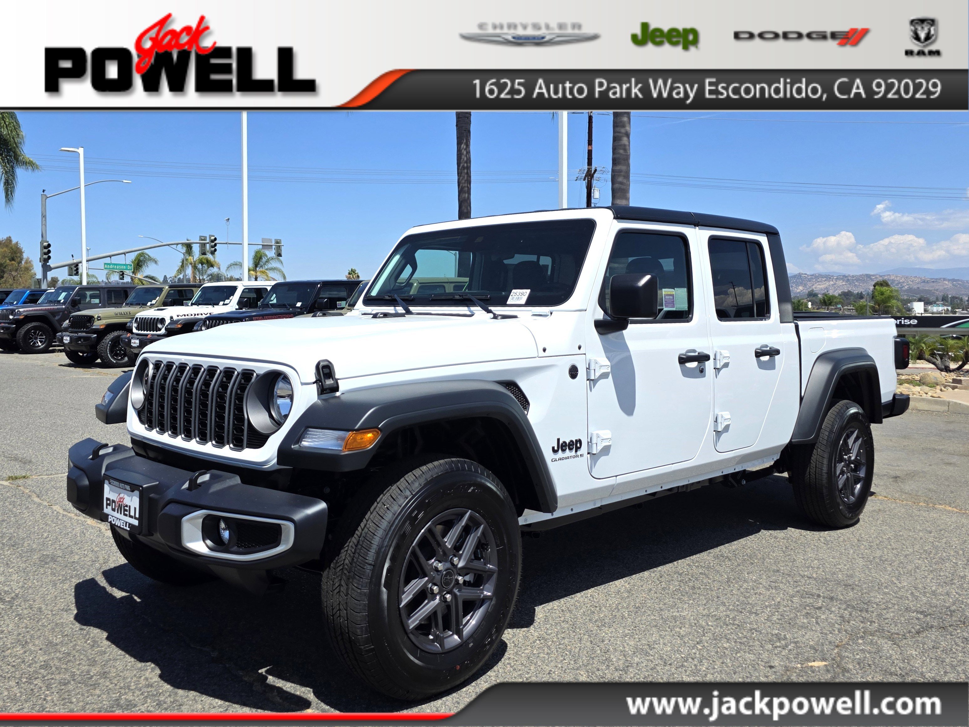 2025 Jeep Gladiator Sport S's photo