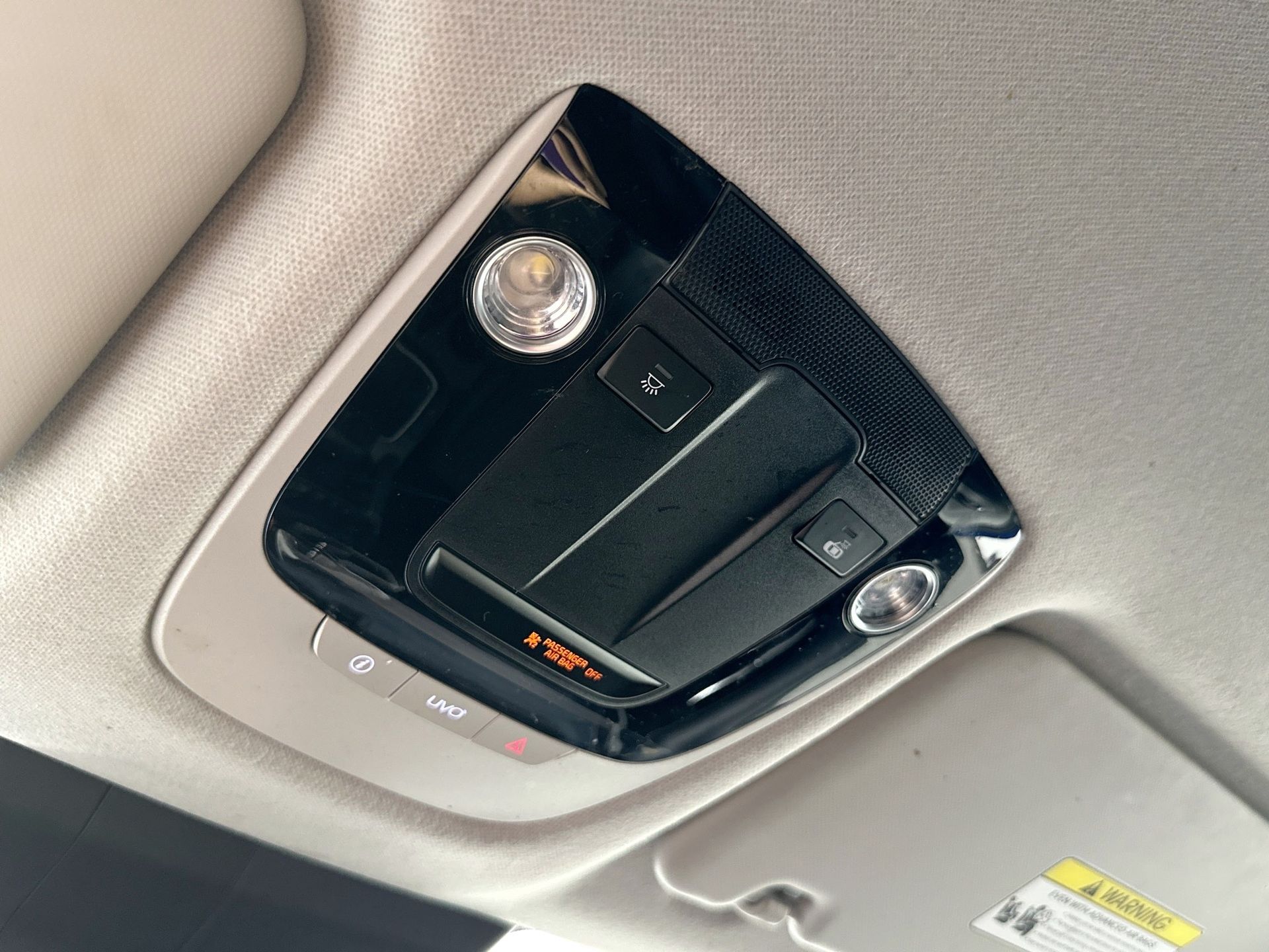 2022 Kia Seltos S photo 17