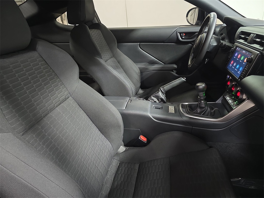 2023 Toyota GR86 photo 25