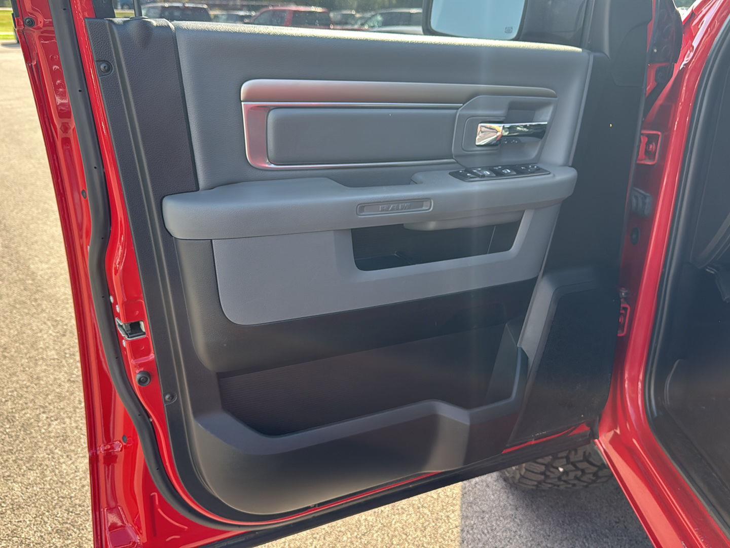 2019 Ram 1500 Classic Big Horn photo 18
