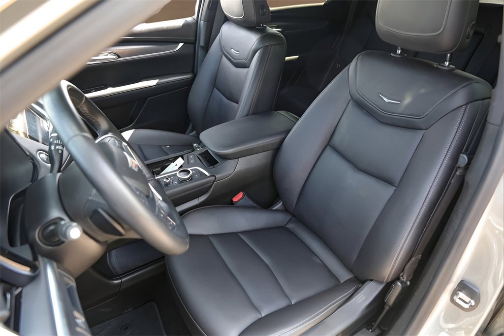 2023 Cadillac XT5 Luxury photo 6