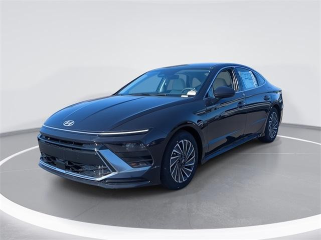2025 Hyundai Sonata Hybrid