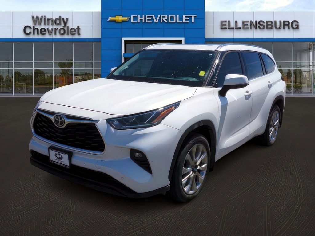 2022 Toyota Highlander Limited photo 3