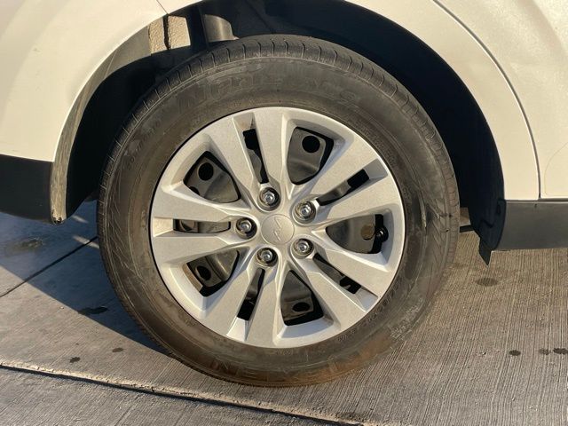 2025 Kia Soul LX S photo 3