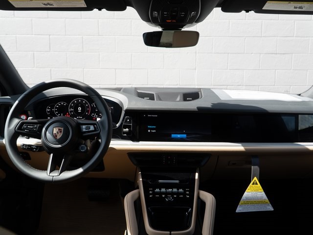 2026 Porsche Cayenne photo 21