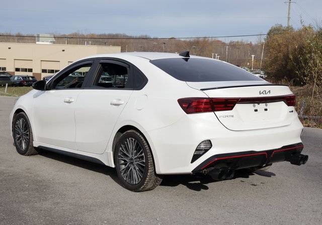 2022 Kia Forte GT-Line photo 3