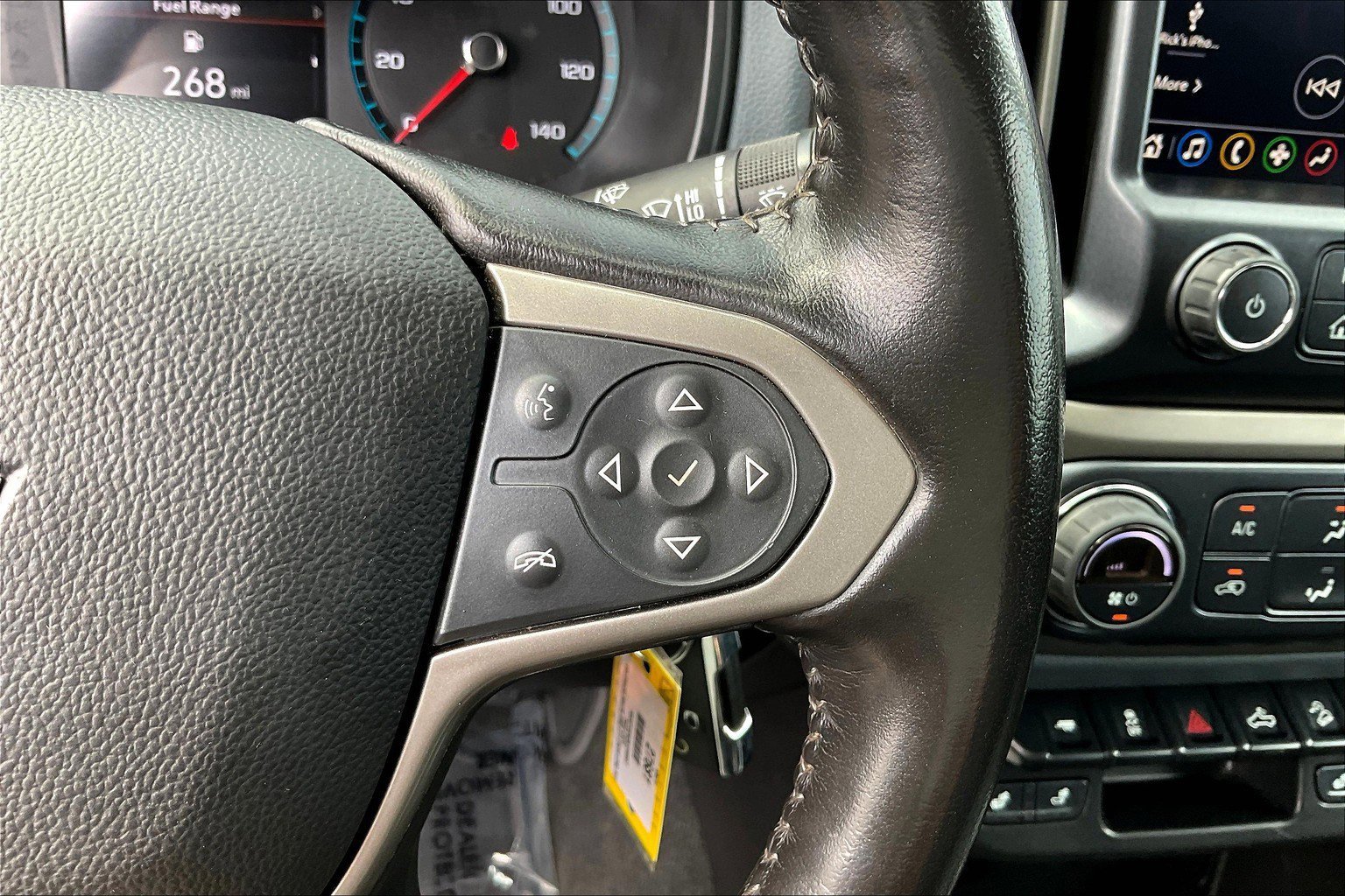 2022 Chevrolet Colorado Z71 photo 16