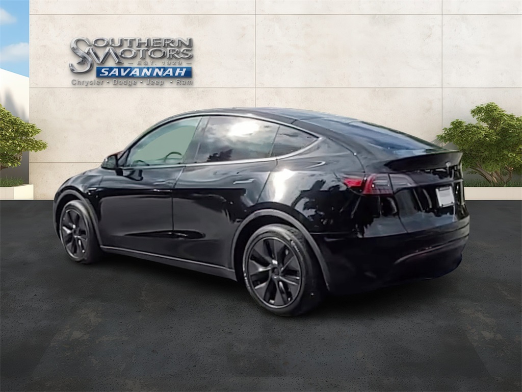 2025 Tesla Model Y Long Range photo 27