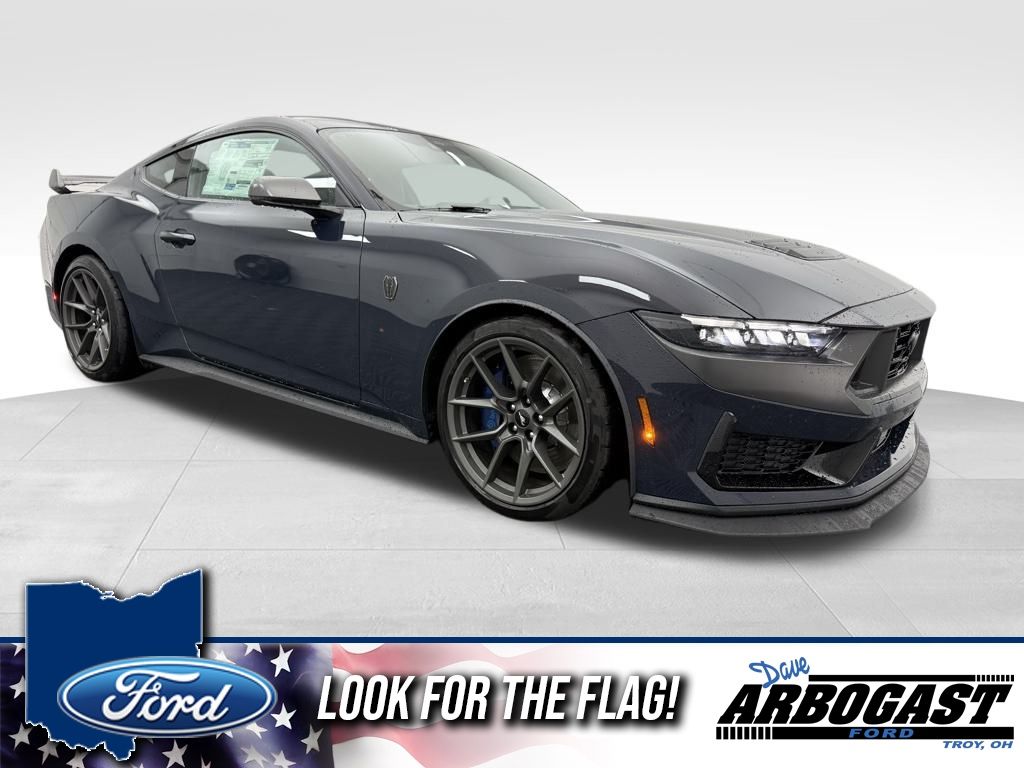 2025 Ford Mustang Dark Horse's photo