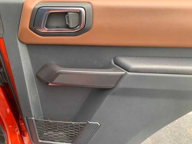 2024 Ford Bronco Outer Banks photo 28