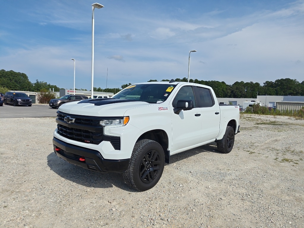 2022 Chevrolet Silverado 1500 LT Trail Boss photo 3